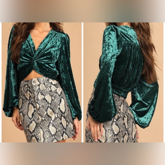 Lulus Festive Find Emerald Green Crushed Velvet Twist-Front Crop Top size Small - Picture 4 of 11